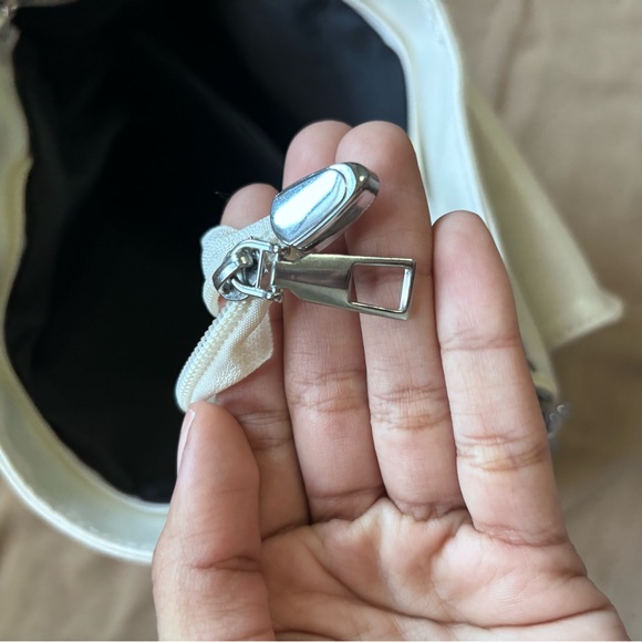 Faux leather off white bag - Picture 7 of 14